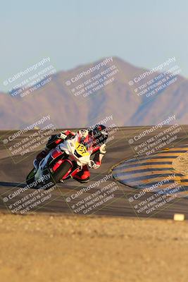 media/Dec-16-2023-CVMA (Sat) [[bb38a358a2]]/Race 13 Amateur Supersport Middleweight/